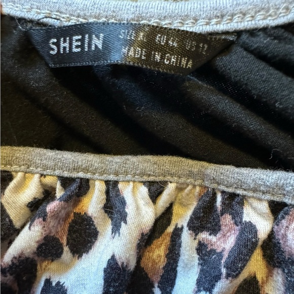 🦩5/$30🦩 SHEIN Colour Block Leopard Print Tank - Picture 3 of 3